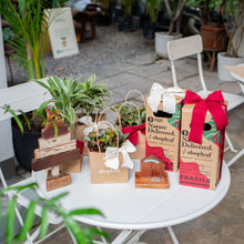 Load image into Gallery viewer, Holiday Gift Packaging
