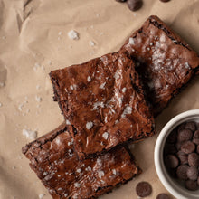 Load image into Gallery viewer, Salted Valrhona Brownie